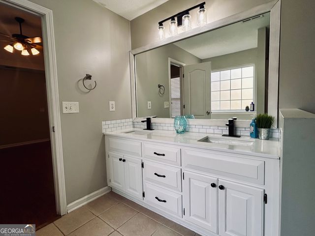 166 Holly Pointe, Warner Robins, GA 31088