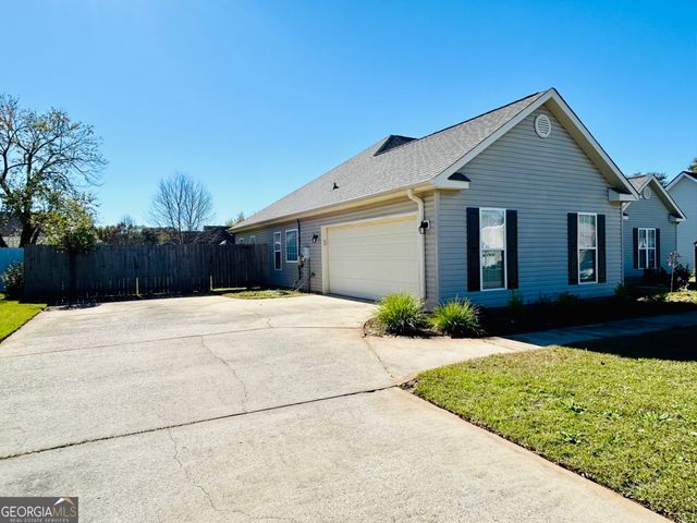 166 Holly Pointe, Warner Robins, GA 31088