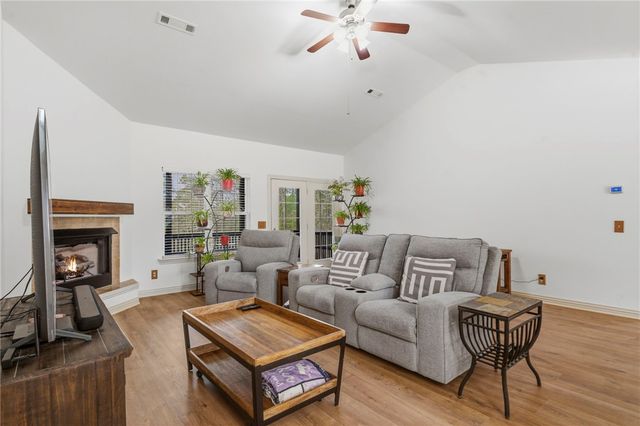 9 Banbury Circle, Bella Vista, AR 72714