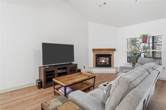 9 Banbury Circle, Bella Vista, AR 72714