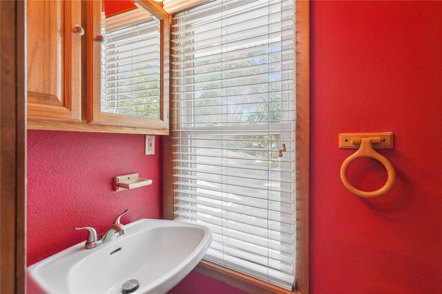 424 Virginia Avenue, Des Moines, IA 50315