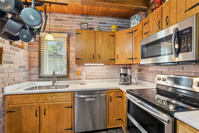 424 Virginia Avenue, Des Moines, IA 50315