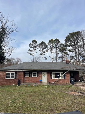4 Oak Street, Ware Shoals, SC 29692