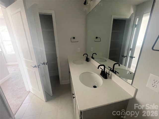 4049 Grommet Court, Matthews, NC 28105