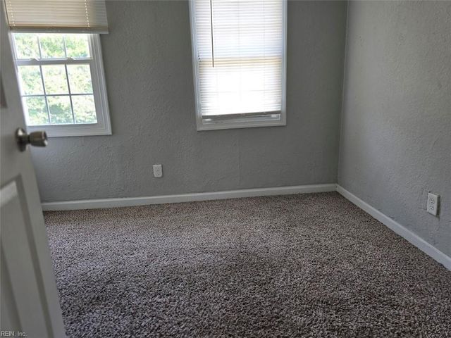 23 Farragut ST, Portsmouth, VA 23702