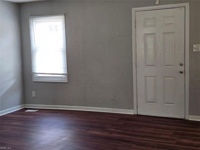 23 Farragut ST, Portsmouth, VA 23702