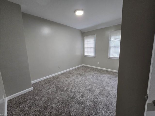 23 Farragut ST, Portsmouth, VA 23702