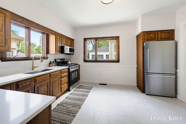 1058 4th Street Nw, City Of Grand Rapids, MI 49504