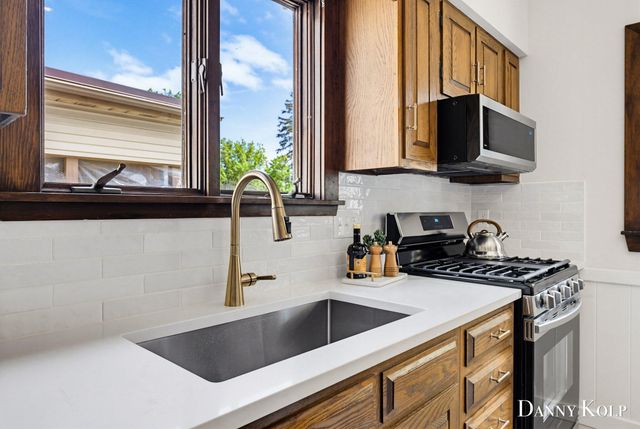 1058 4th Street Nw, City Of Grand Rapids, MI 49504