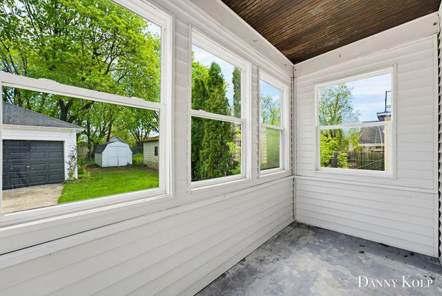 1058 4th Street Nw, City Of Grand Rapids, MI 49504