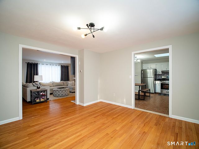 18 Anns Farm Road, Hamden, CT 06518