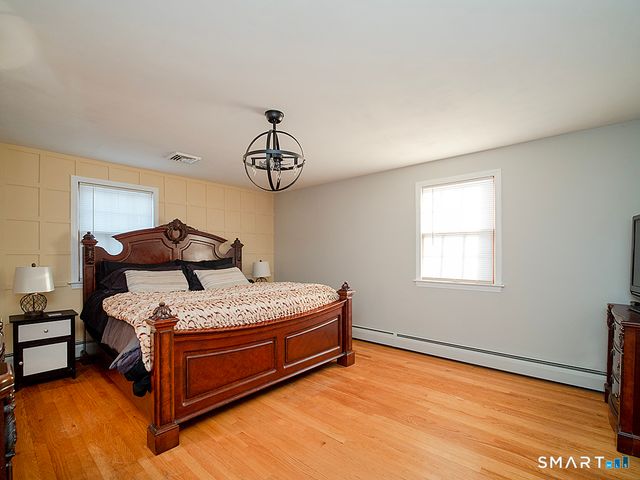 18 Anns Farm Road, Hamden, CT 06518