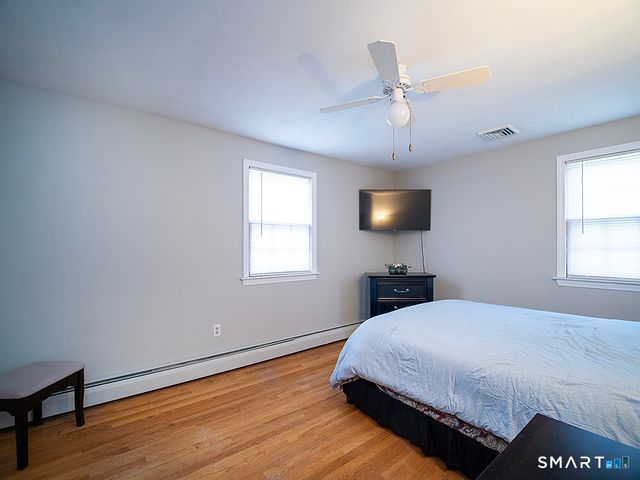 18 Anns Farm Road, Hamden, CT 06518