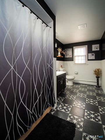 18 Anns Farm Road, Hamden, CT 06518