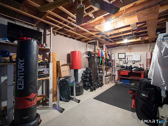 18 Anns Farm Road, Hamden, CT 06518