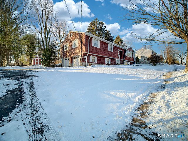 18 Anns Farm Road, Hamden, CT 06518