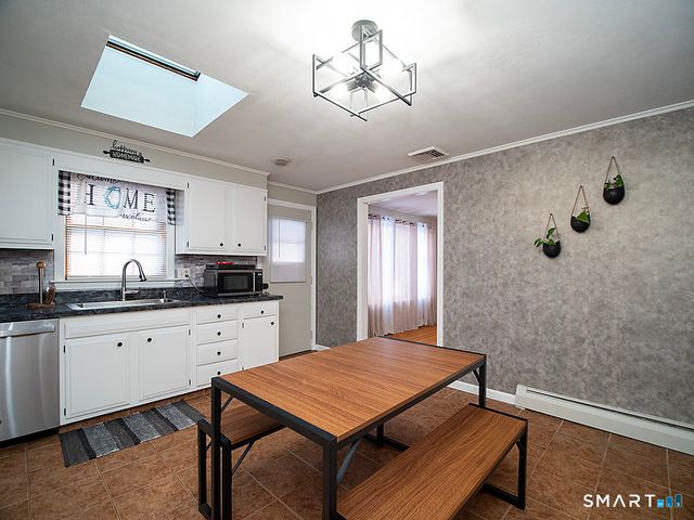 18 Anns Farm Road, Hamden, CT 06518