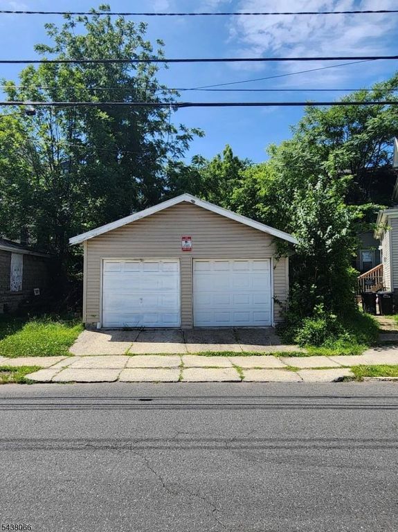 66 Becker Ter, Irvington Twp., NJ 07111 — photo 4