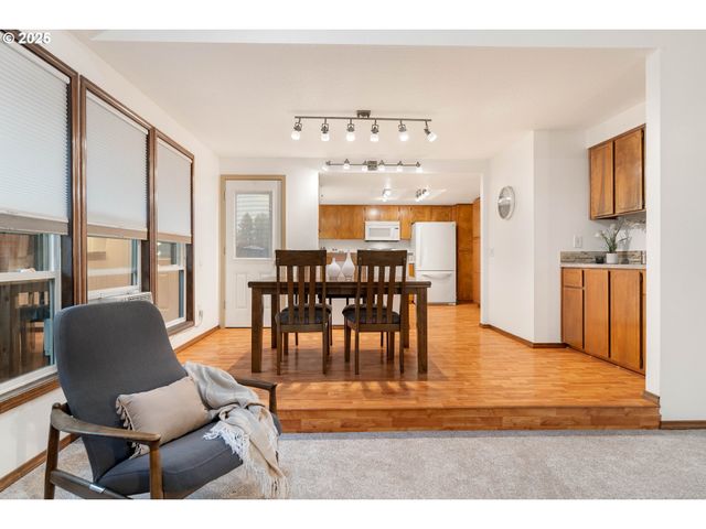 1480 Se JACQUELIN Dr, Hillsboro, OR 97123