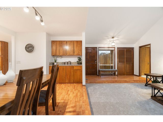 1480 Se JACQUELIN Dr, Hillsboro, OR 97123