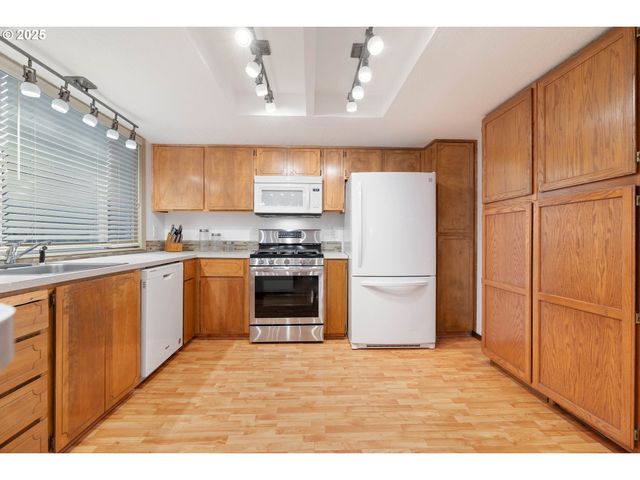 1480 Se JACQUELIN Dr, Hillsboro, OR 97123