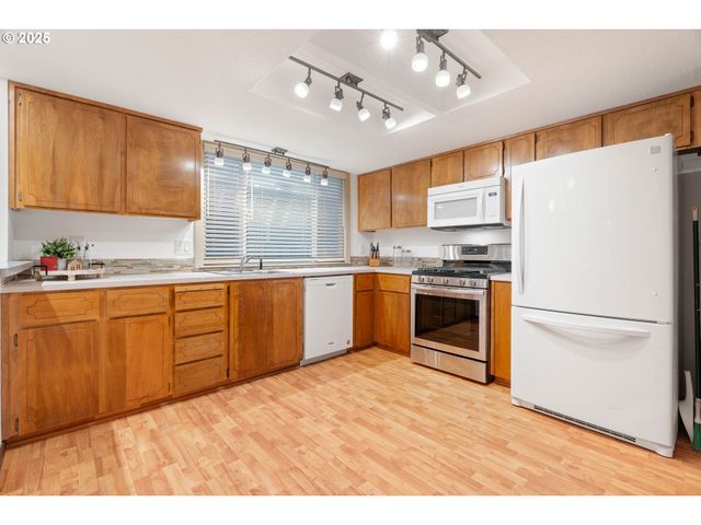 1480 Se JACQUELIN Dr, Hillsboro, OR 97123