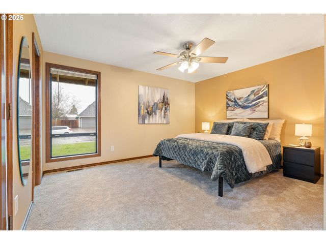 1480 Se JACQUELIN Dr, Hillsboro, OR 97123