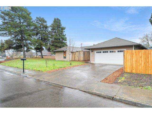 1480 Se JACQUELIN Dr, Hillsboro, OR 97123