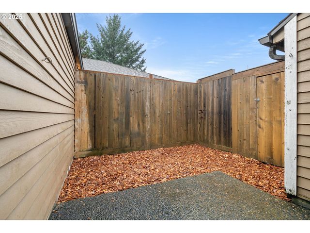 1480 Se JACQUELIN Dr, Hillsboro, OR 97123