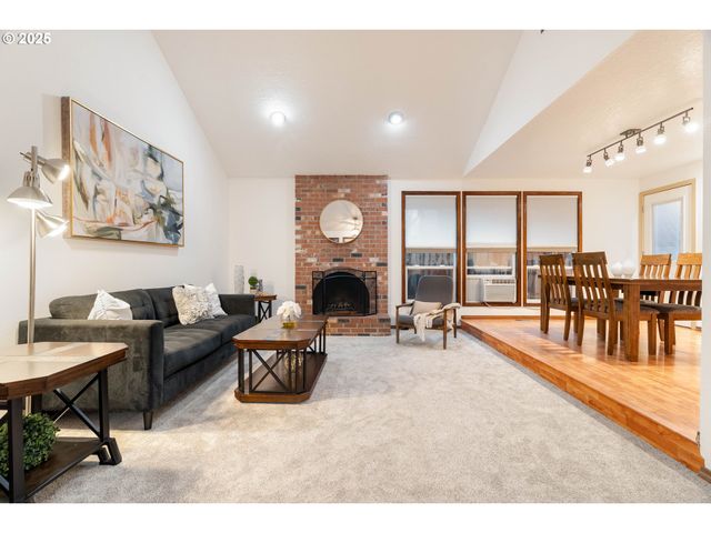 1480 Se JACQUELIN Dr, Hillsboro, OR 97123