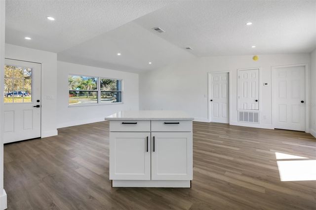 1350 LAKE ASHER CIRCLE, Apopka, FL 32703