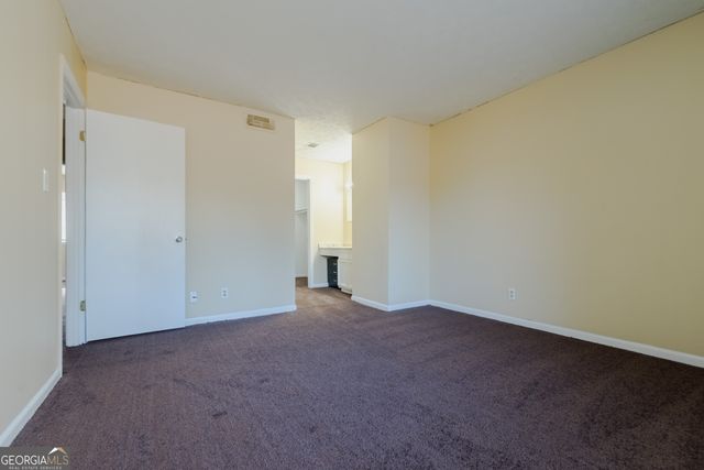 8564 Creekwood Way, Jonesboro, GA 30238