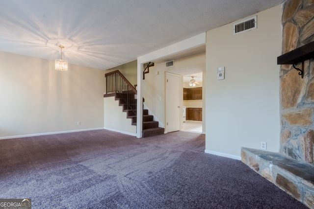 8564 Creekwood Way, Jonesboro, GA 30238