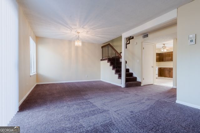 8564 Creekwood Way, Jonesboro, GA 30238