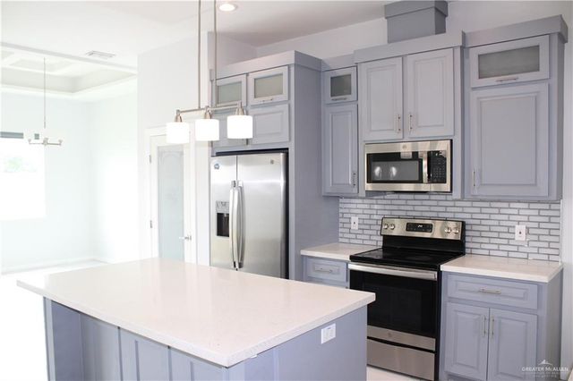 1205 S Rockport Street, Mission, TX 78572