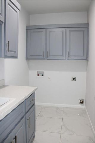 1205 S Rockport Street, Mission, TX 78572