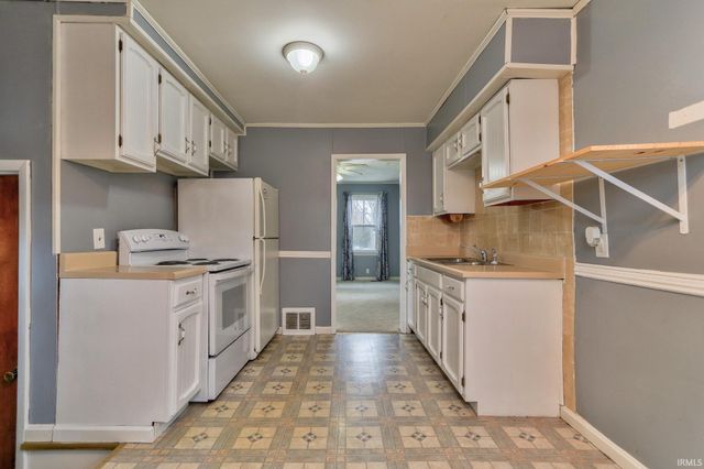 2108 Hercules Avenue, Evansville, IN 47711