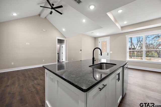 202 Jordan Street, Rusk, TX 75785