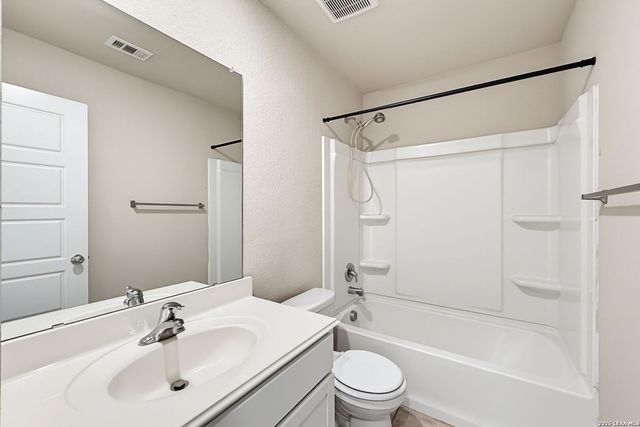 3602 CARDUCCI DR, Converse, TX 78109