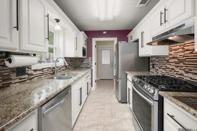 17847 Barrett Ln, Baton Rouge, LA 70817