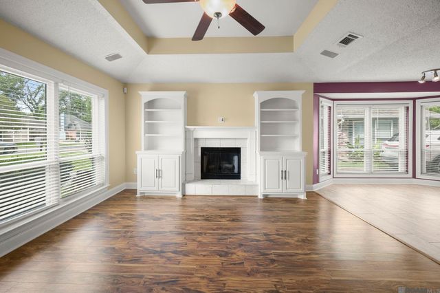 17847 Barrett Ln, Baton Rouge, LA 70817