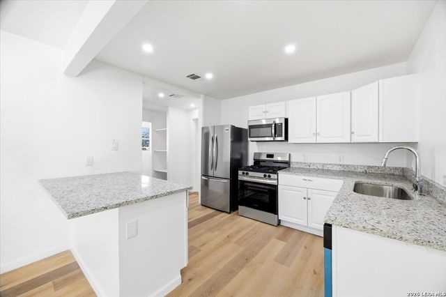 2243 Hays, San Antonio, TX 78202