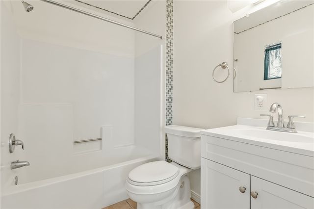 644 S Elgin Road, Golden Valley, AZ 86413