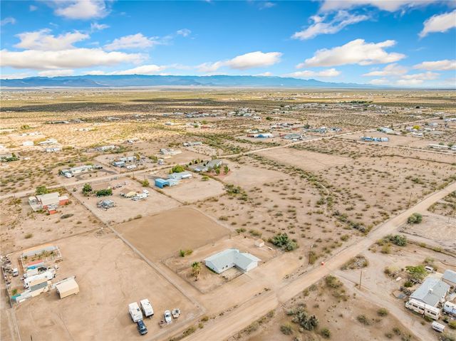 644 S Elgin Road, Golden Valley, AZ 86413