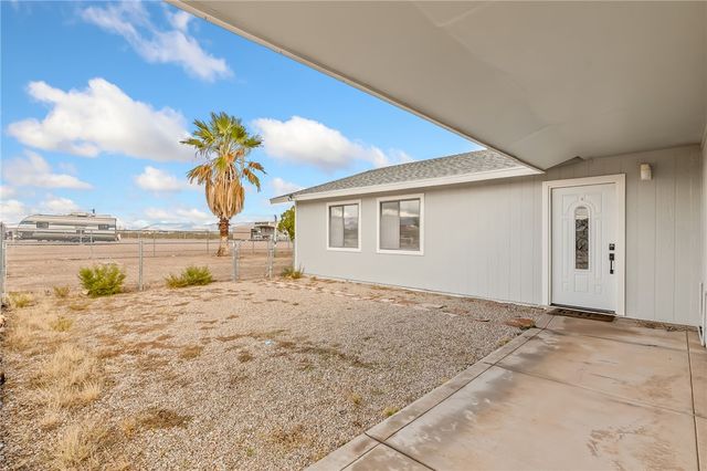 644 S Elgin Road, Golden Valley, AZ 86413