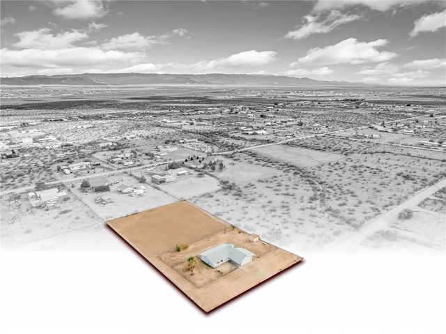 644 S Elgin Road, Golden Valley, AZ 86413