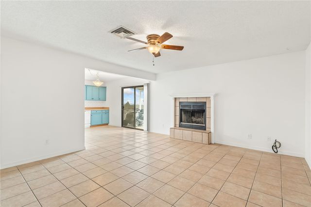 644 S Elgin Road, Golden Valley, AZ 86413