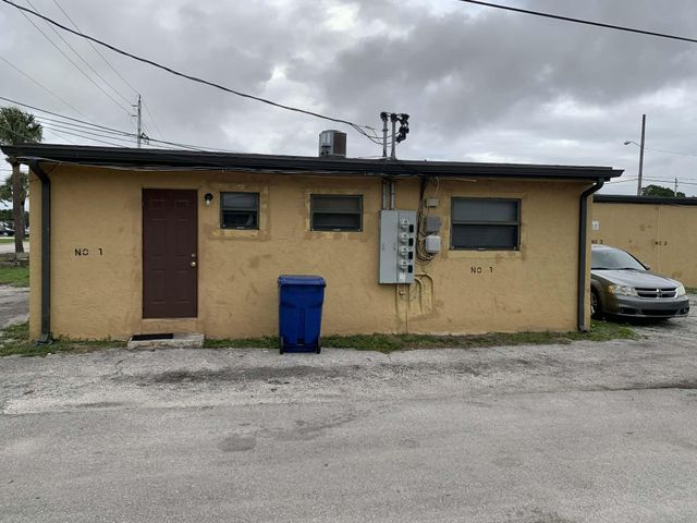 2840 Avenue S, West Palm Beach, FL 33404