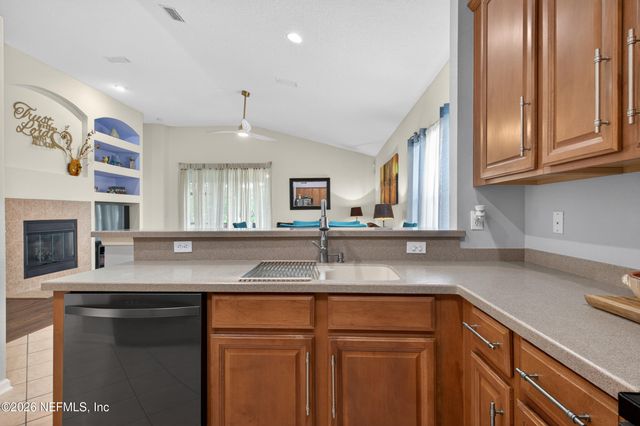 14816 FALLING WATERS Drive, Jacksonville, FL 32258