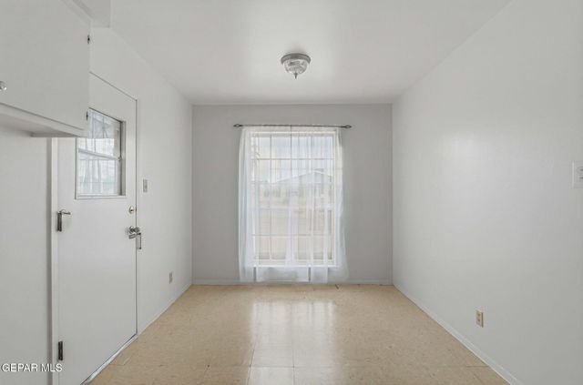 3828 Taylor Avenue, El Paso, TX 79930